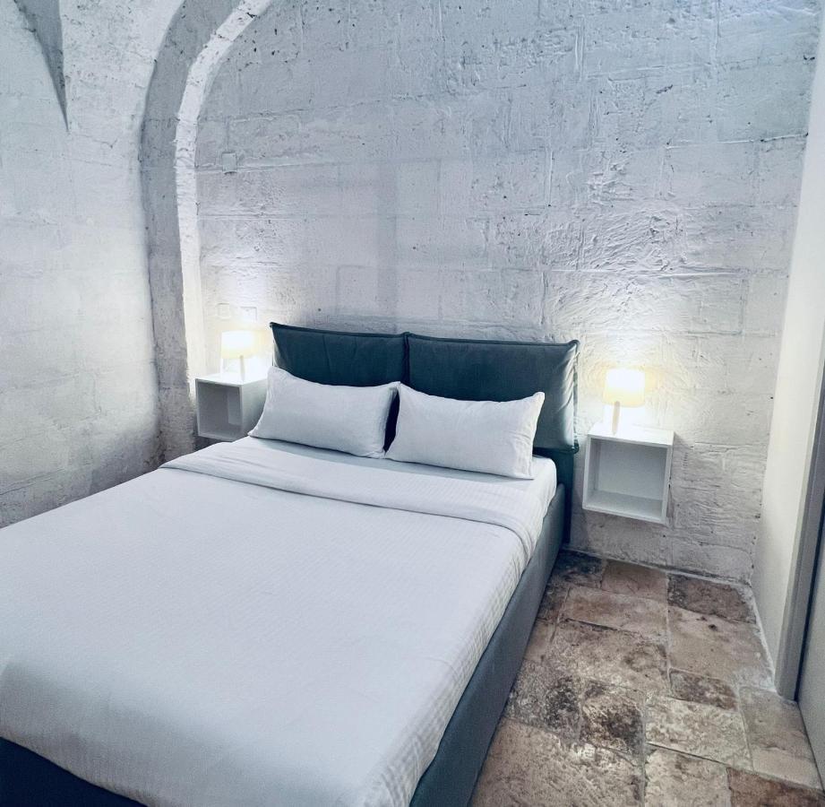 Apartament Dante'S Patio Bari Zewnętrze zdjęcie